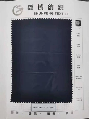 Tela do tafetá do poliéster 70gsm de 150CM que calandra a tela poli do tafetá 300t