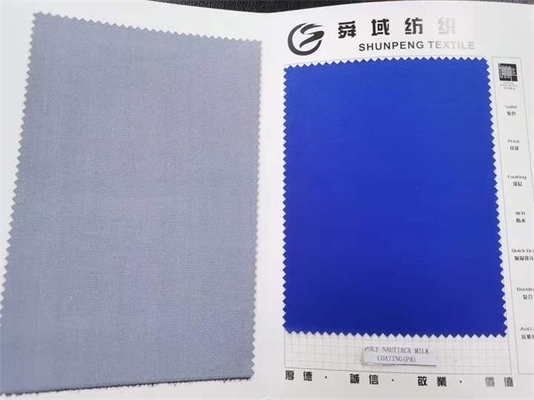 revestimento leitoso do plutônio de Taslan do poliéster das telas 75Dx160D da roupa dos homens de 125gsm 150cm