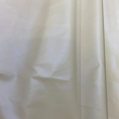 Tecido de tafetá de poliéster 74GSM 300 t folha de prata quente colorida